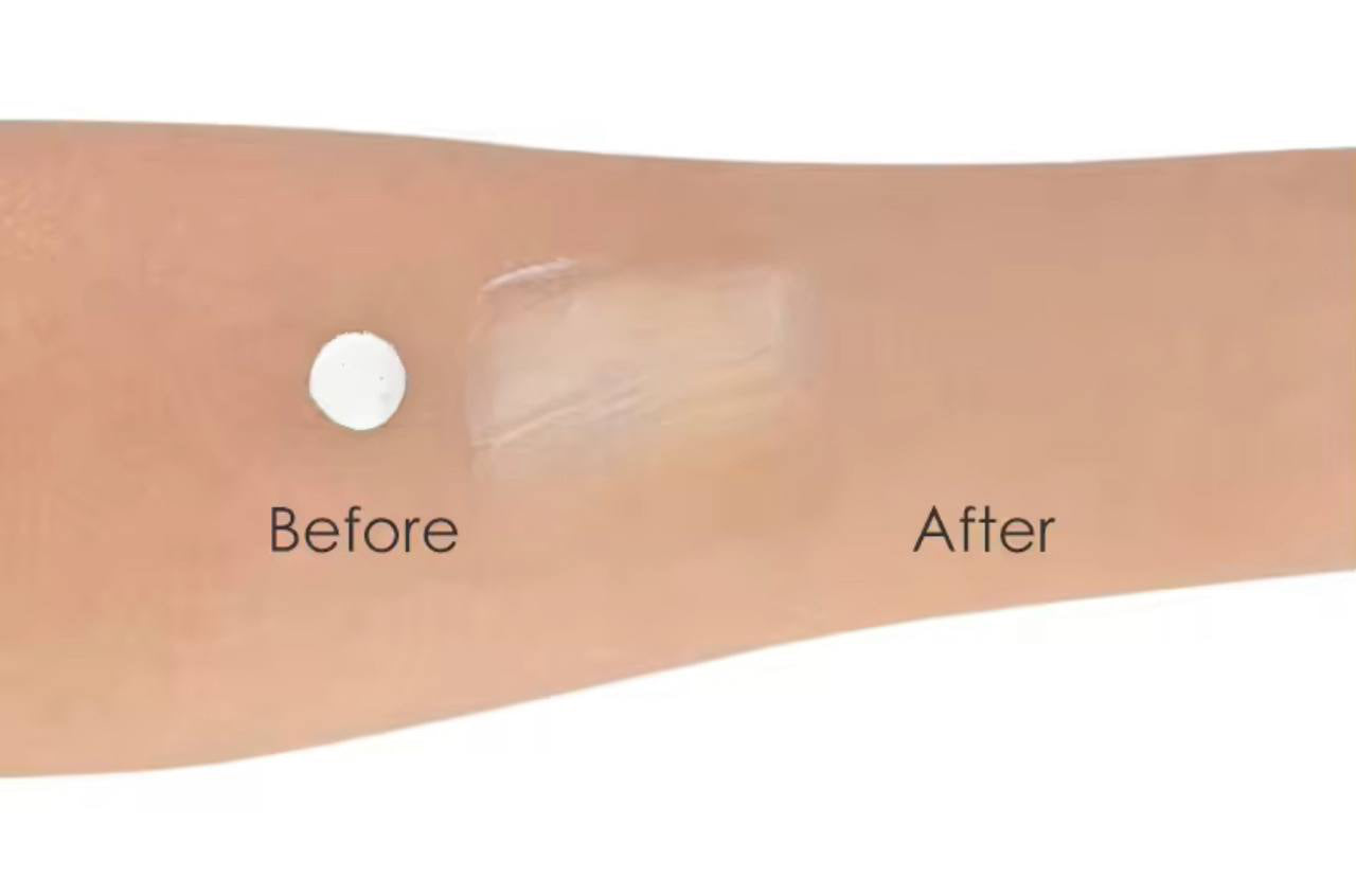 Magic Color-Changing Foundation – Adapts to Your Skin Tone