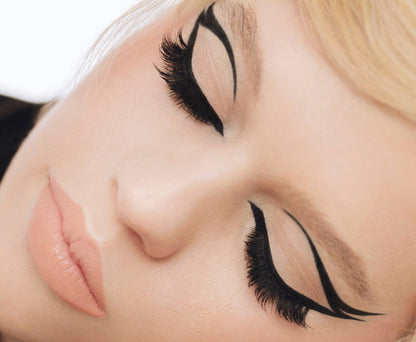 Liquid Eyeliner – Waterproof, Matte, Vegan